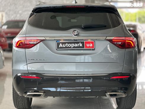 Buick Enclave 2023 серый - фото 10