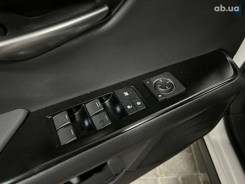 Lexus UX 2021 - фото 24