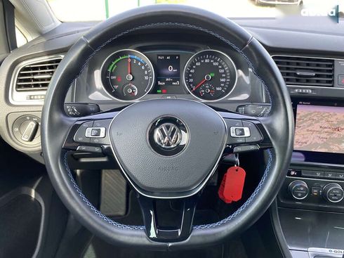 Volkswagen e-Golf 2020 - фото 26