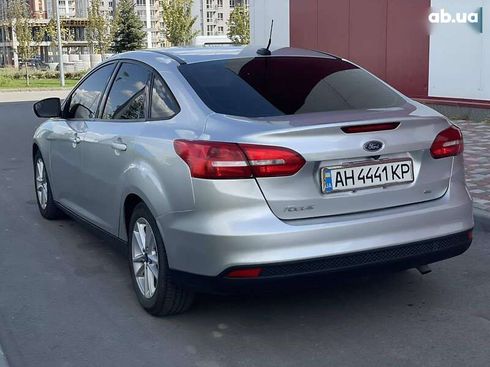 Ford Focus 2015 - фото 10