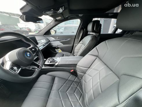 BMW i7 2024 - фото 5