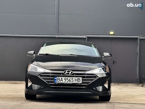 Hyundai Elantra 2018 - фото 9