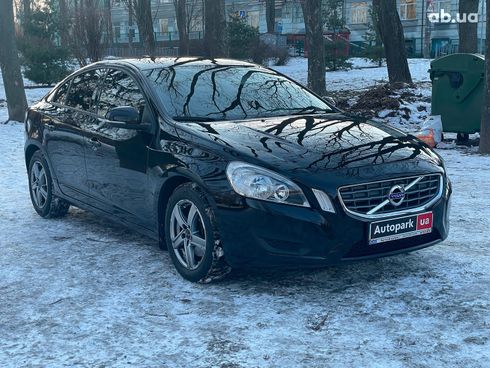 Volvo S60 2012 черный - фото 3