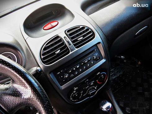 Peugeot 206 2005 - фото 8