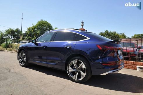 Audi E-Tron 2022 - фото 7