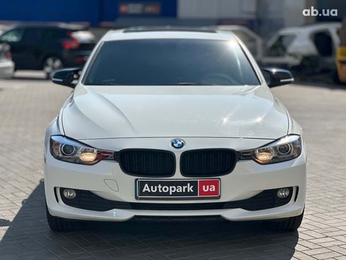 BMW 3 серия 2014 белый - фото 2