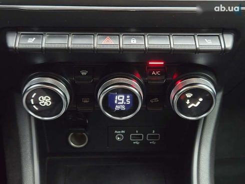 Renault Captur 2021 - фото 21