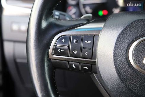 Lexus LX 2016 - фото 22