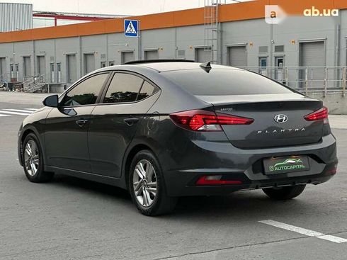 Hyundai Elantra 2019 - фото 8