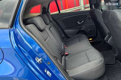 Renault Megane 2011 - фото 11