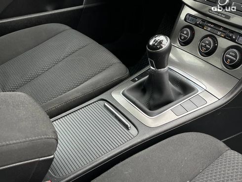 Volkswagen passat b6 2009 черный - фото 16