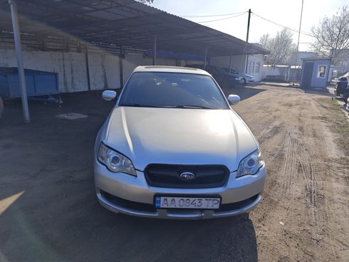 Subaru Legacy 2003 серебристый - фото 3