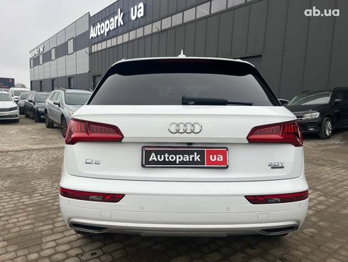 Audi Q5 2018 белый - фото 7