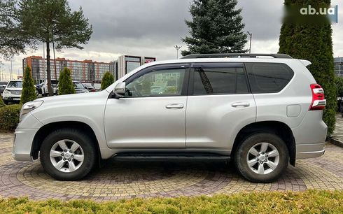 Toyota Land Cruiser Prado 2013 - фото 4
