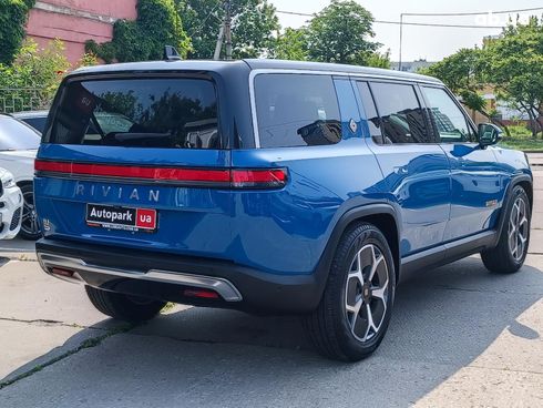 Rivian R1S 2023 синий - фото 12