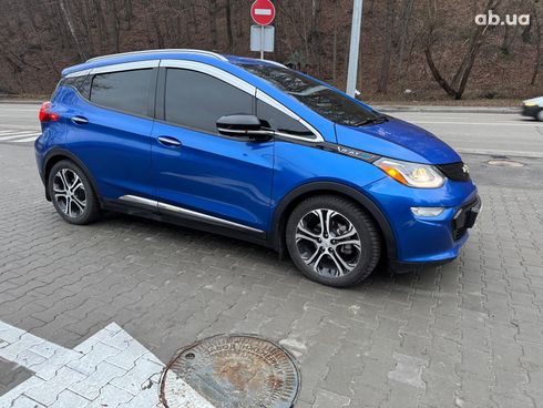 Chevrolet Bolt 2021 синий - фото 4