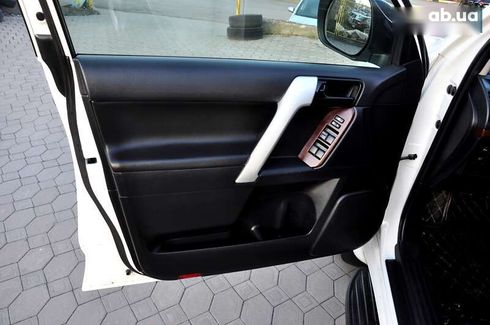 Toyota Land Cruiser Prado 2016 - фото 20