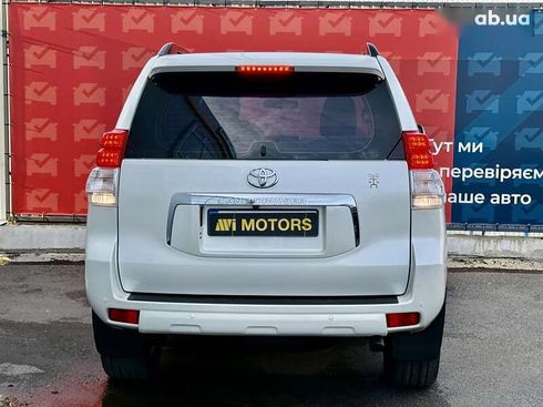 Toyota Land Cruiser Prado 2013 - фото 6