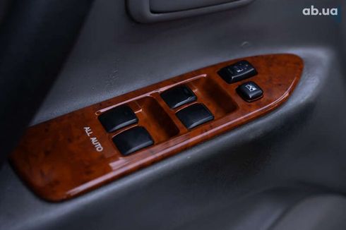 Toyota Land Cruiser 2005 - фото 19
