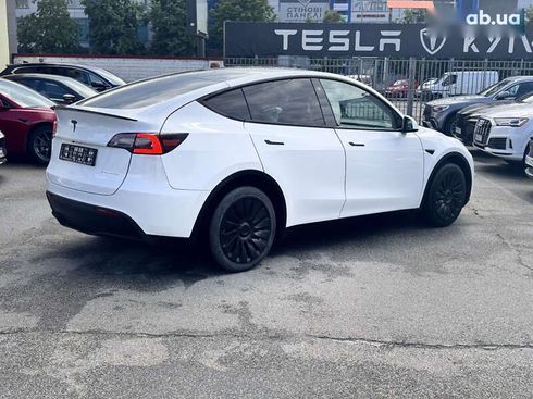 Tesla Model Y 2023 - фото 8