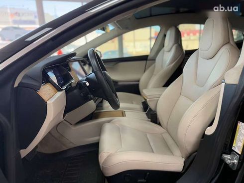 Tesla Model S 2018 - фото 19
