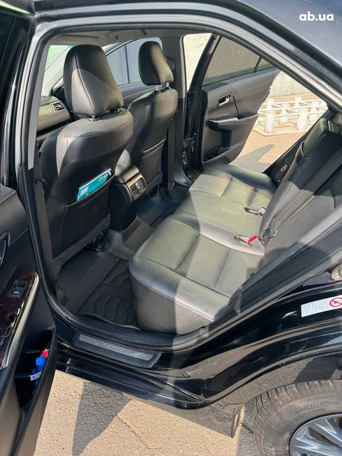 Toyota Camry 2015 черный - фото 6