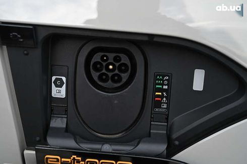 Audi e-tron S 2022 - фото 23