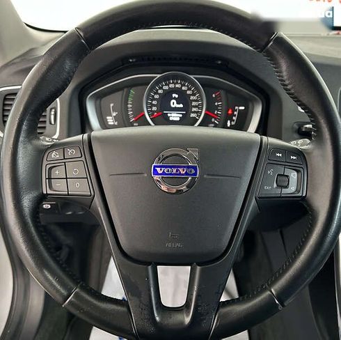 Volvo V60 2017 - фото 16