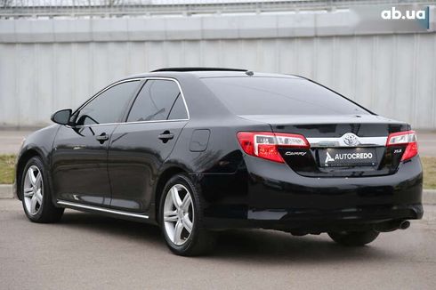 Toyota Camry 2014 - фото 5