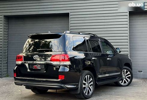 Toyota Land Cruiser 2018 - фото 10