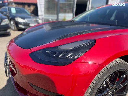 Tesla Model 3 2018 красный - фото 7
