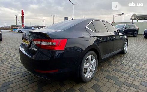 Skoda Superb 2015 - фото 7