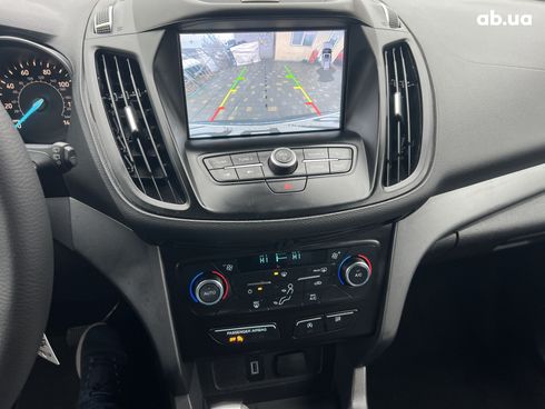 Ford Escape 2018 черный - фото 10