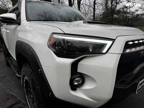 Toyota 4Runner 2019 белый - фото 4