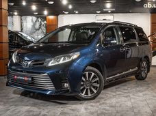 Продаж вживаних Toyota Sienna 2018 року - купити на Автобазарі