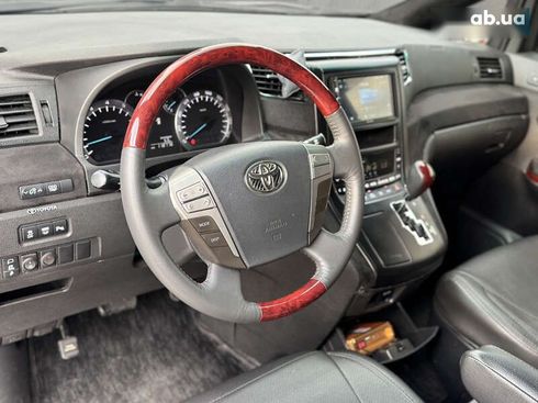 Toyota Alphard 2010 - фото 15