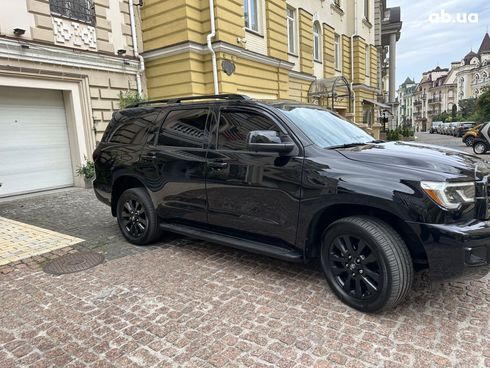 Toyota Sequoia 2018 черный - фото 6