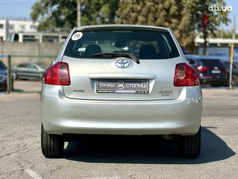 Toyota Auris 2007 серый - фото 6