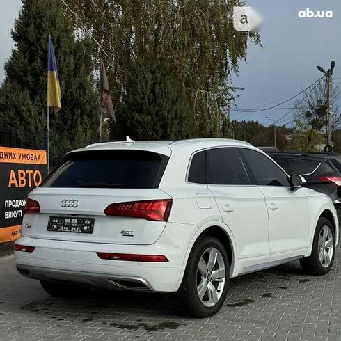 Audi Q5 2017 - фото 6