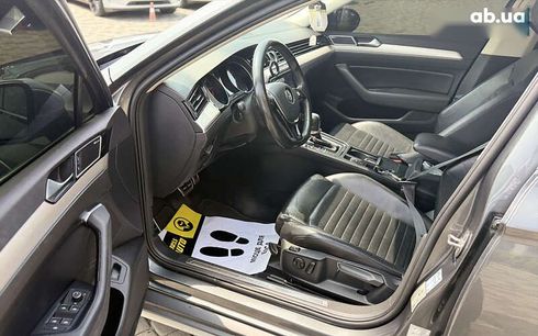 Volkswagen passat alltrack 2017 - фото 12