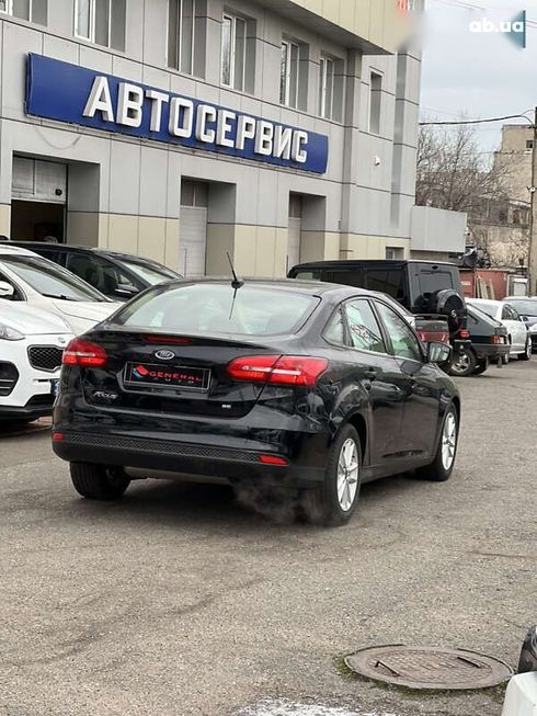Ford Focus 2018 - фото 6