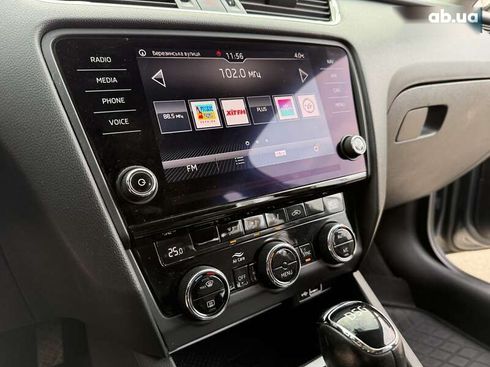Skoda Octavia 2018 - фото 22