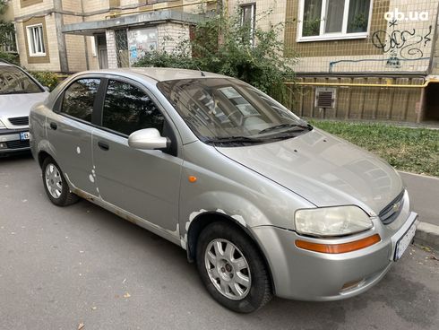 Chevrolet Aveo 2005 серый - фото 6