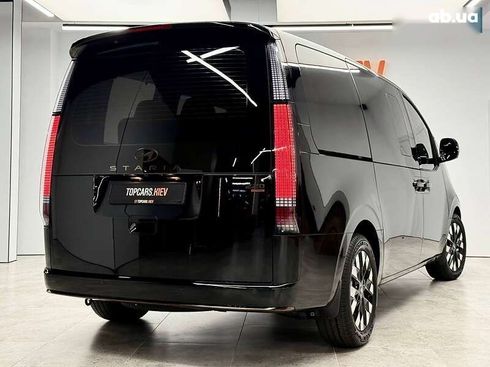 Hyundai Staria 2025 - фото 8