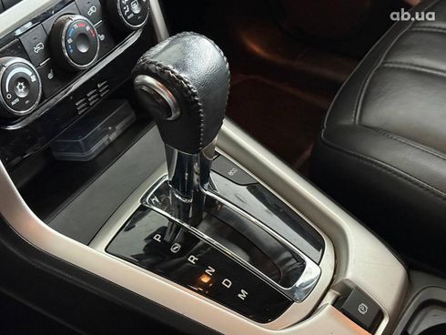 Chevrolet Captiva 2014 красный - фото 12