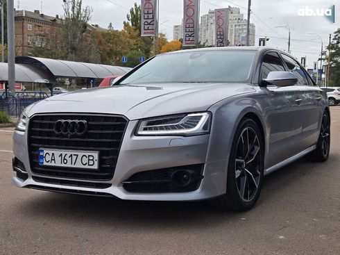 Audi A8 2017 - фото 2