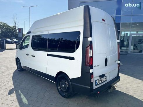 Renault Trafic 2016 - фото 7