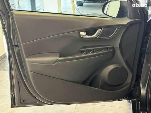 Hyundai Kona Electric 2021 - фото 18