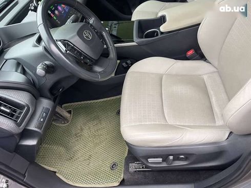 Toyota bZ 2023 - фото 10