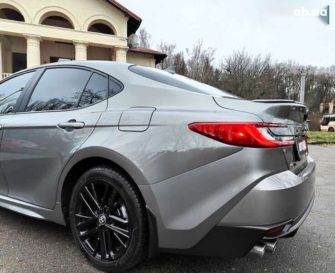Toyota Camry 2024 - фото 13